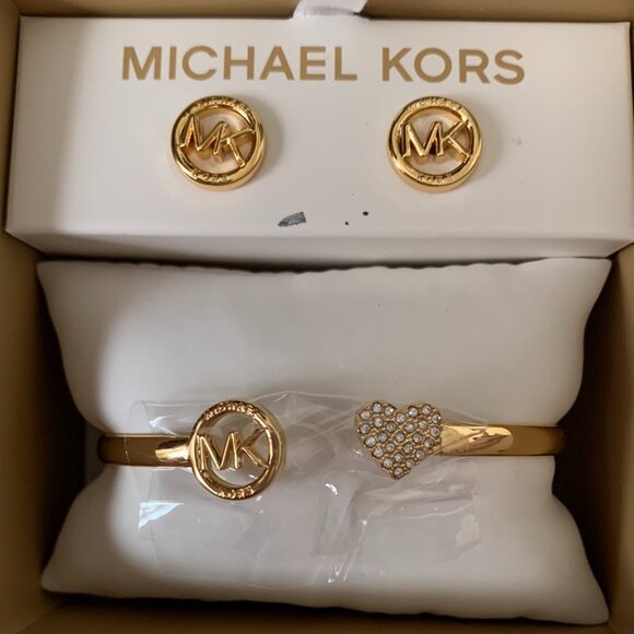 MICHAEL KORS Signature Logo Stud Earrings and Bangle SET in Gold - Picture 2 of 4